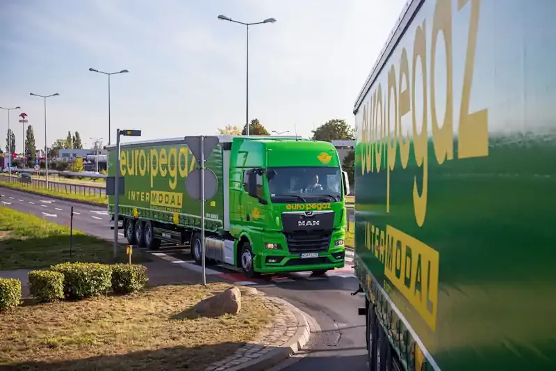 Автопарк Euro-Pegaz на европейских дорогах